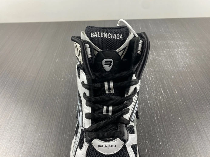 Trendy BLCG RUNNER HIGH TOP SNEAKER 695764 W3RH2 2689