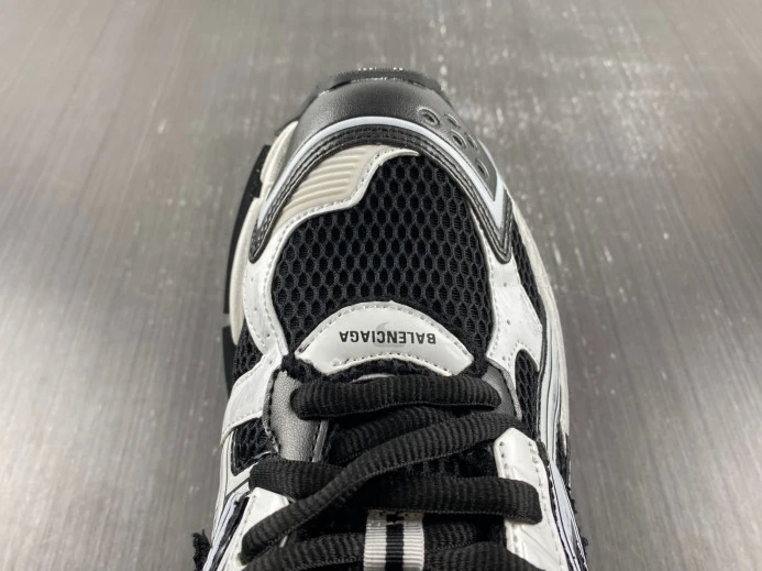 Trendy BLCG RUNNER HIGH TOP SNEAKER 695764 W3RH2 2689
