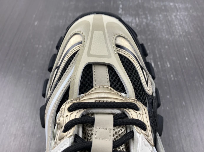 Trendy BLCG TRACK SNEAKER 548614 W2GN9 2388