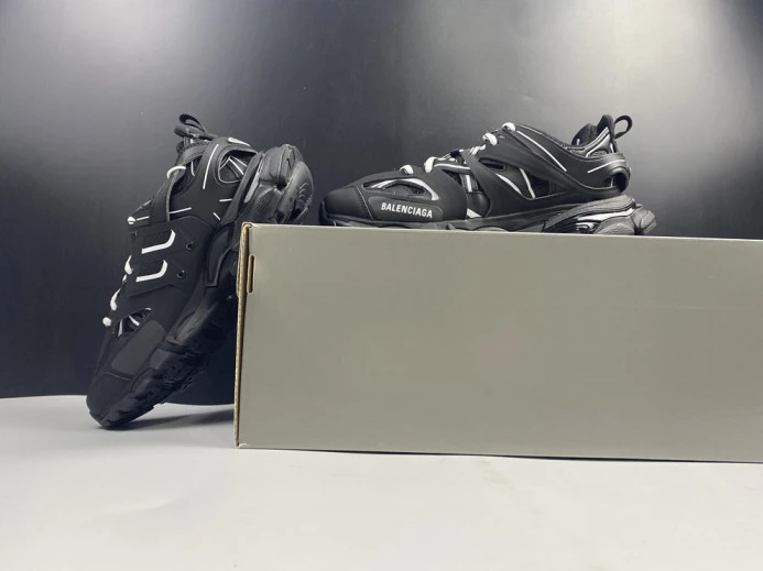Trendy BLCG Track Sneaker 542436 W1GB1 2589