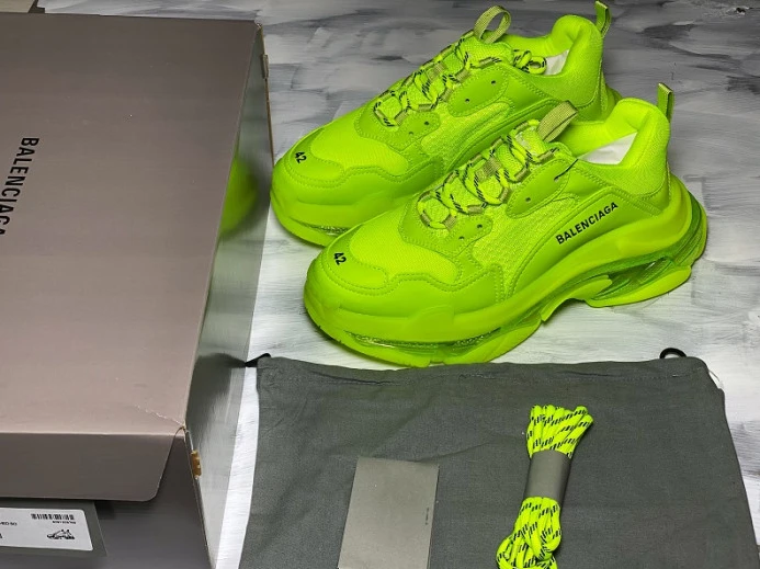 Trendy BLCG Triple S Clearsole Fluo Yellow 541624 W2FF1 2549