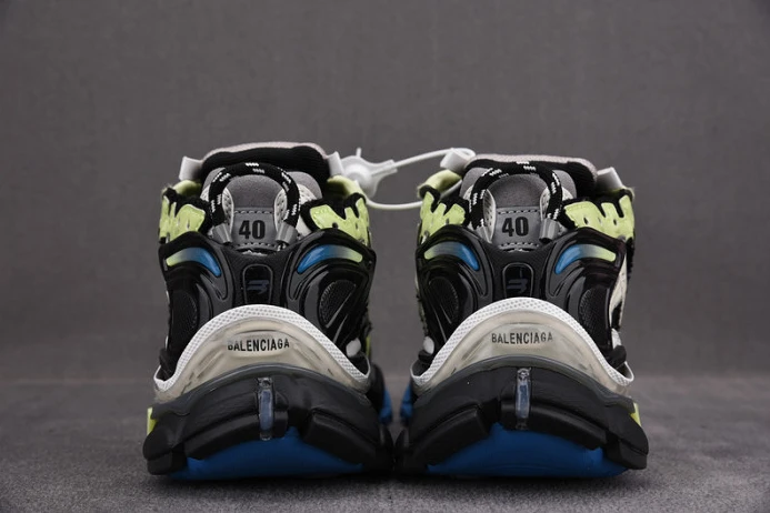 Trendy Ba*len*cia*ga runner 2196