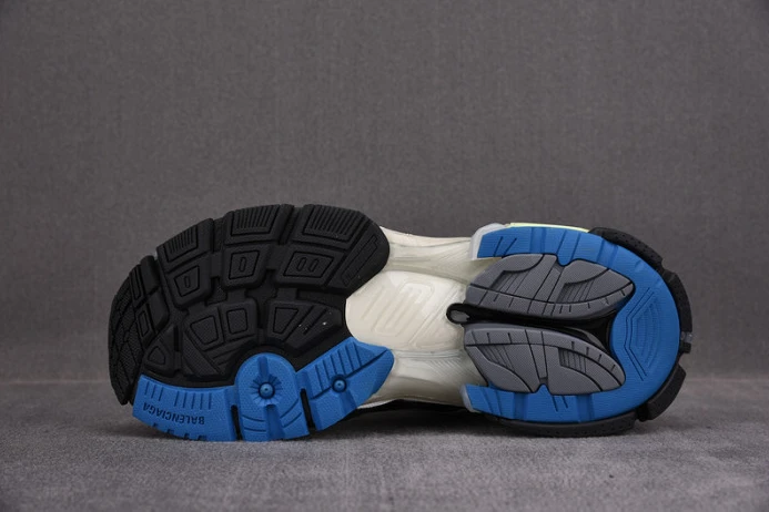 Trendy Ba*len*cia*ga runner 2196