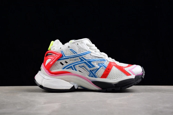 Trendy Ba*len*cia*ga runner w3rb 2348