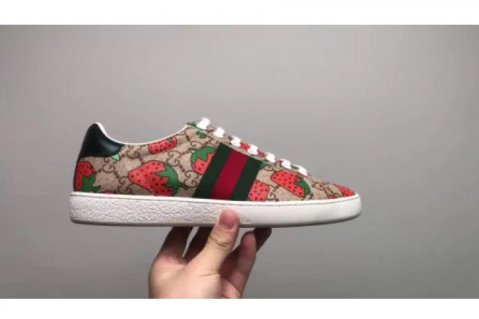 Trendy GUCC ACE EMBROIDERED LOW-TOP SNEAKER 431920 DOPEO 2928