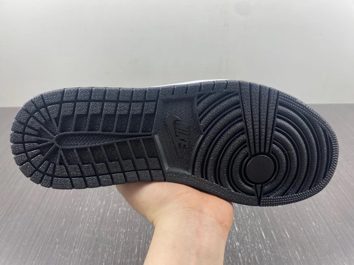 Trendy Jordan 1 Retro Low Shadow 705329- 777