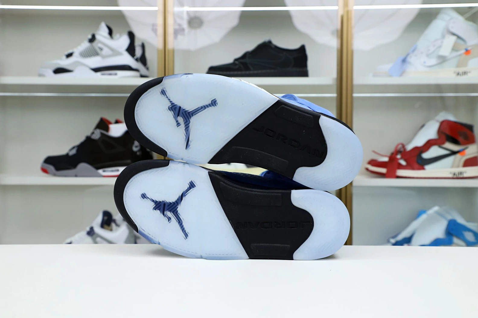 Trendy Kimikick AIR JORDAN 5 RETRO SE DV1310 401 UNIVERSITY BLUE BLACK-WHITE BLEU 1931