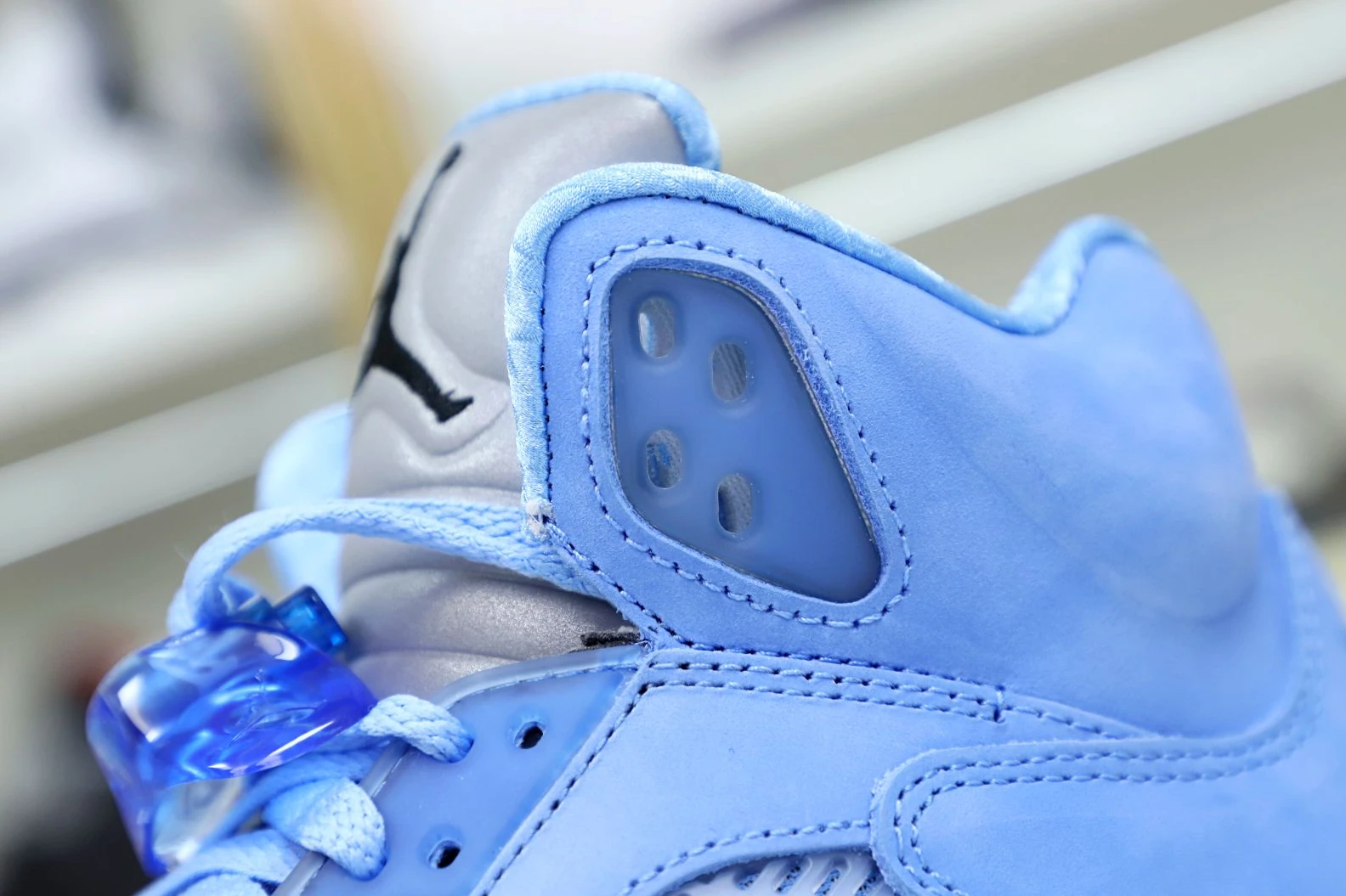 Trendy Kimikick AIR JORDAN 5 RETRO SE DV1310 401 UNIVERSITY BLUE BLACK-WHITE BLEU 1931