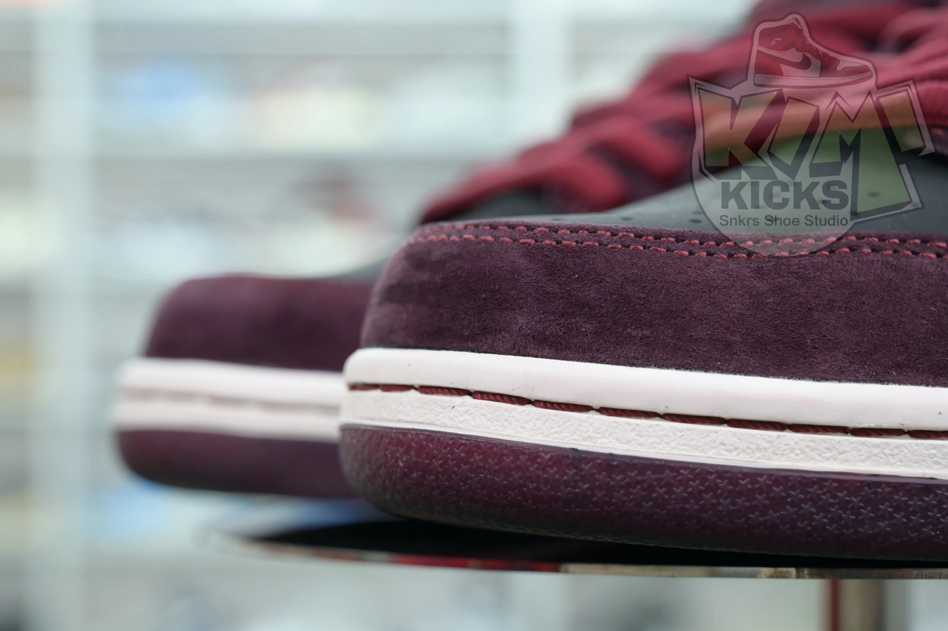 Trendy Kimikick RIOT Skateshop x Nike SB Dunk Low 3377