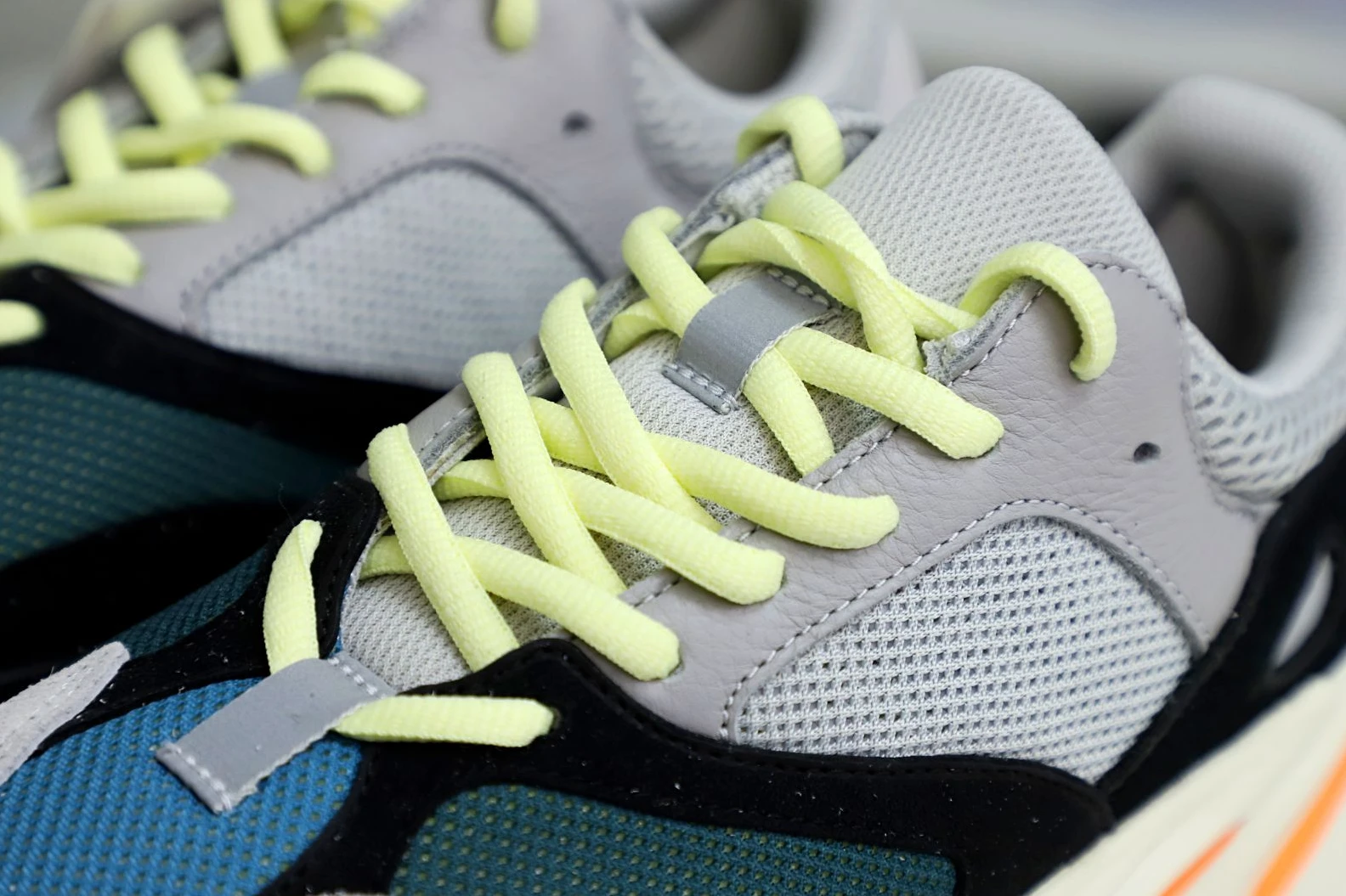 Trendy Kimikick YEEZY BOOST 700 'WAVE RUNNER' 49