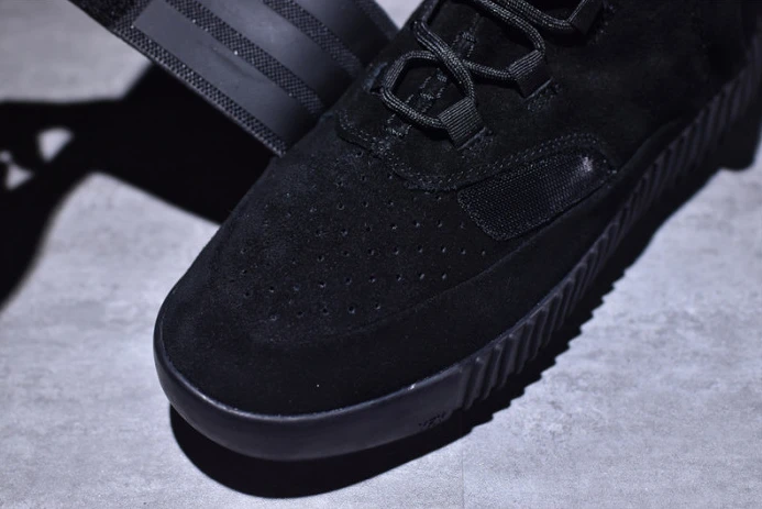 Trendy ad*s yeezy boost 750 triple black cblack bb 155