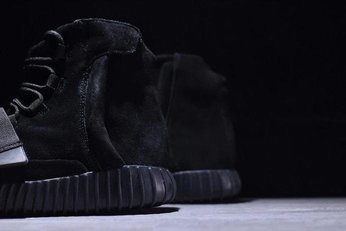 Trendy ad*s yeezy boost 750 triple black cblack bb 155
