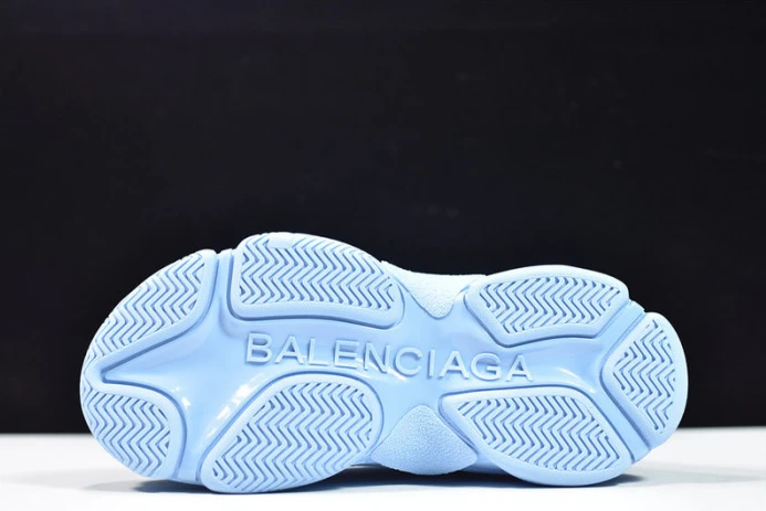 Trendy triples trainer sneakers 2122