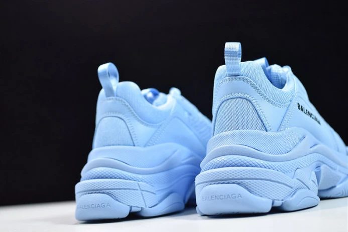 Trendy triples trainer sneakers 2122