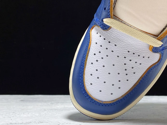 Union x Air Jordan 1 Retro High OG BV1300- Comfortable 901