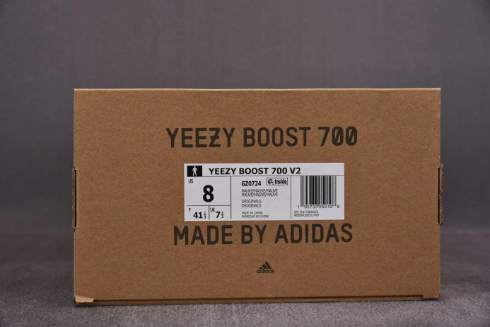 UrbanStyle ADIDAS Yeezy Boost 700 V2 'Mauve' GZ 369
