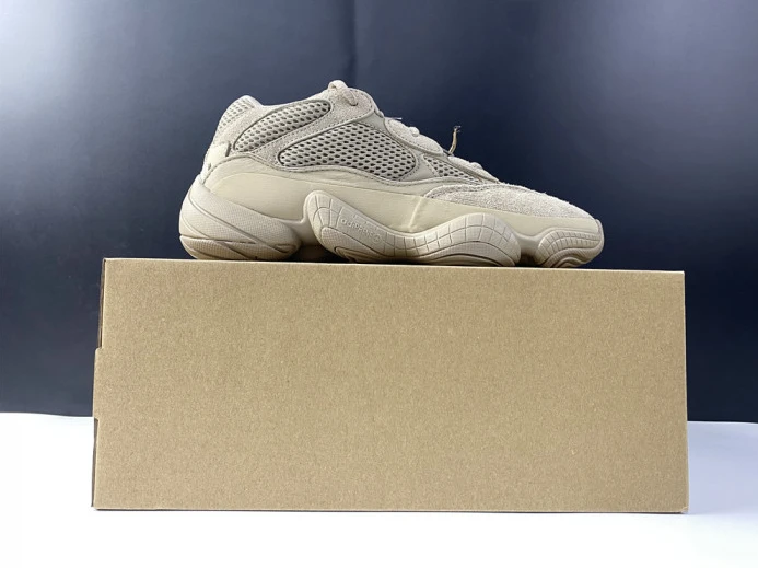 UrbanStyle Adidas Yeezy 500 Taupe Light GX 344