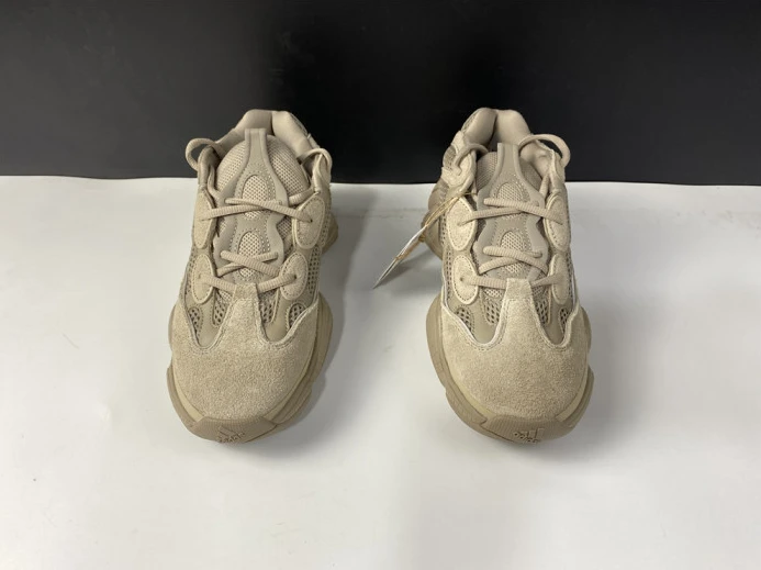 UrbanStyle Adidas Yeezy 500 Taupe Light GX 344