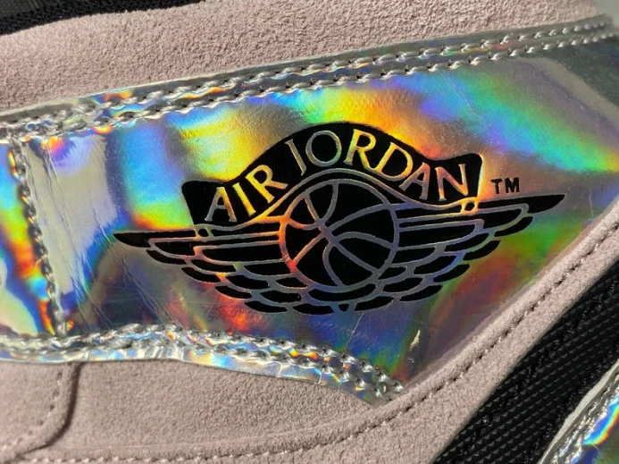 UrbanStyle Air Jordan 1 Mid Dirty Powder Iridescent (W) BQ6472- 914