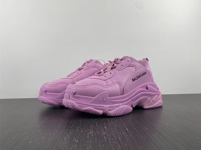 UrbanStyle BLCG TRIPLE S SNEAKER 524039 W1FC3 2490