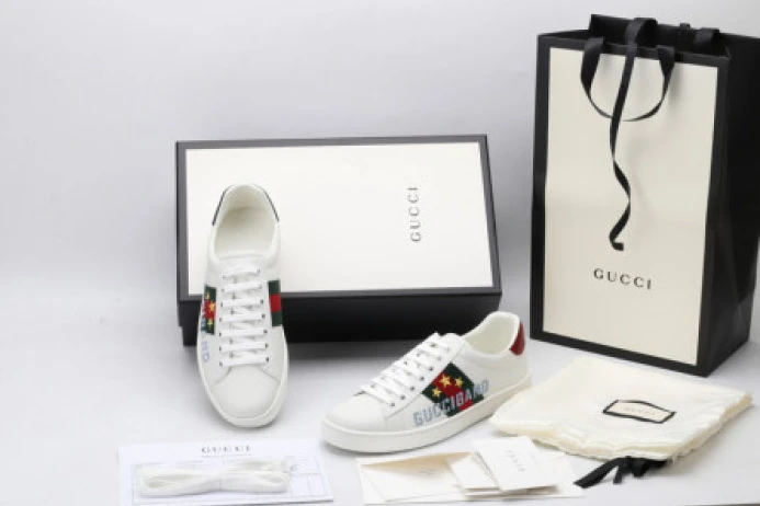 UrbanStyle GUCC ACE EMBROIDERED LOW-TOP SNEAKER 603693 0FI10 2923