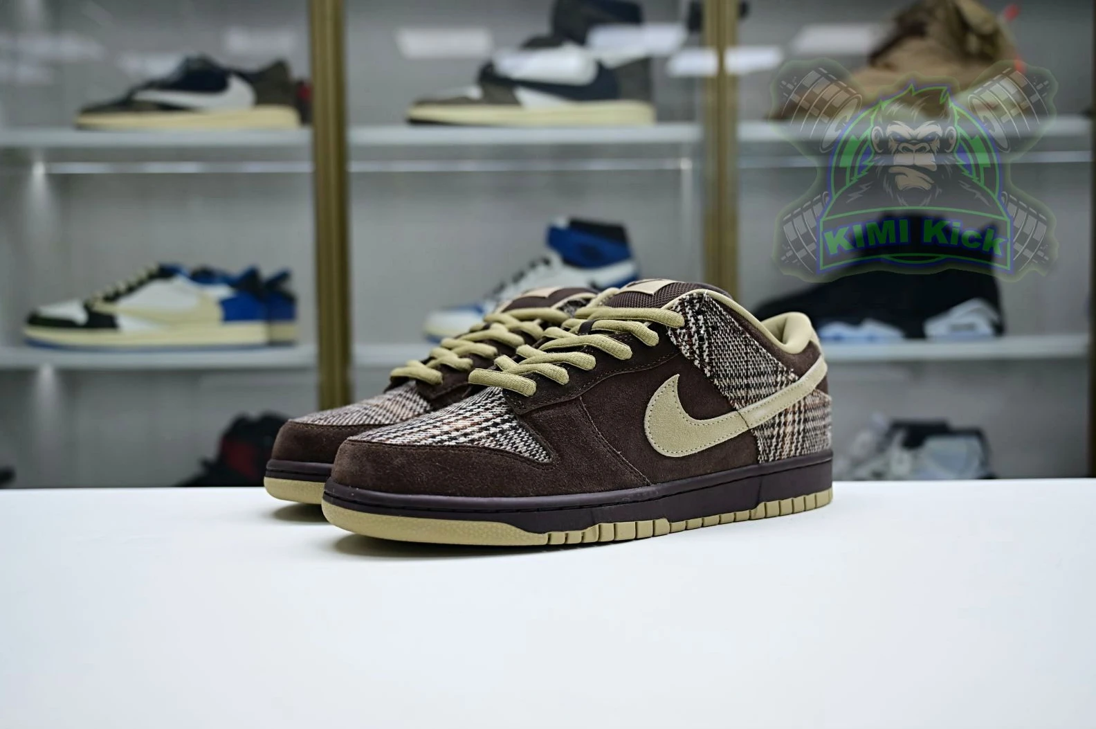 UrbanStyle Kimikick Nike Dunk SB Low Tweed 3426