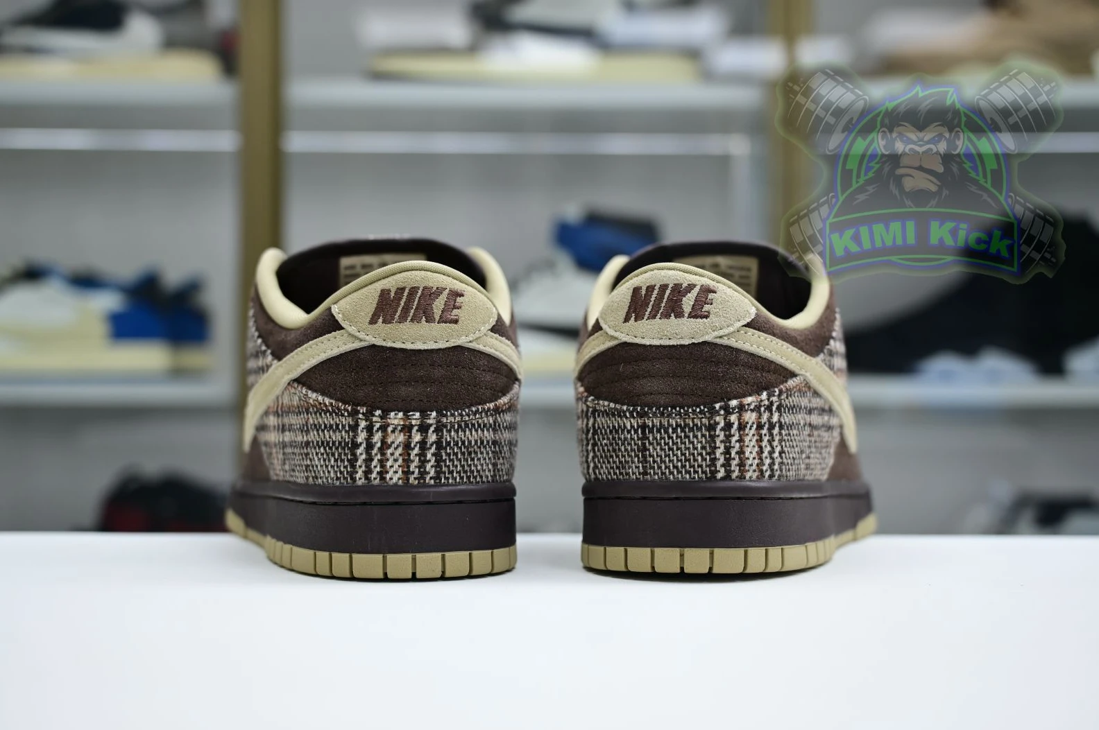 UrbanStyle Kimikick Nike Dunk SB Low Tweed 3426