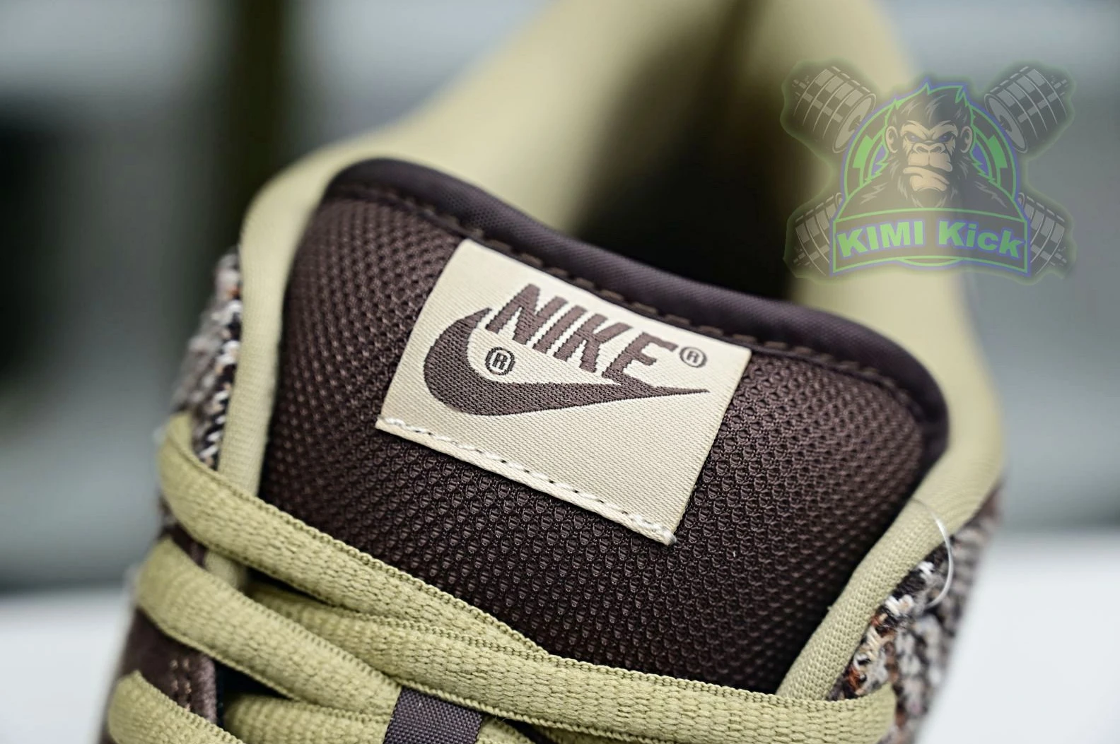 UrbanStyle Kimikick Nike Dunk SB Low Tweed 3426