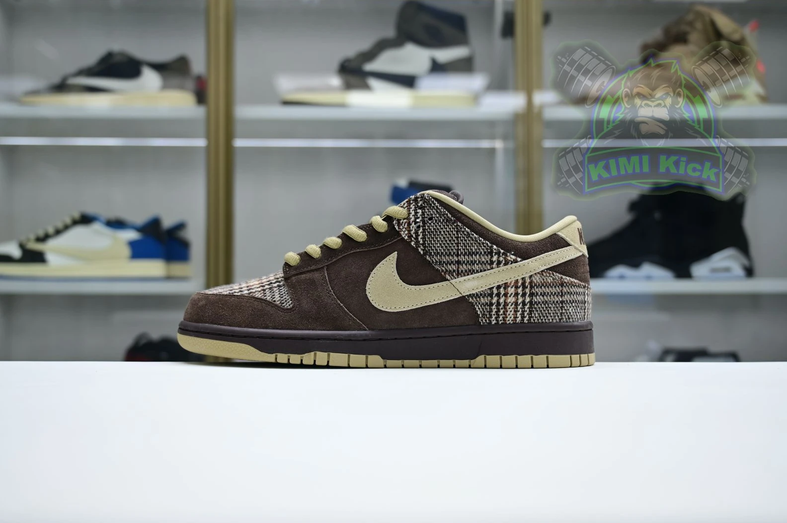 UrbanStyle Kimikick Nike Dunk SB Low Tweed 3426