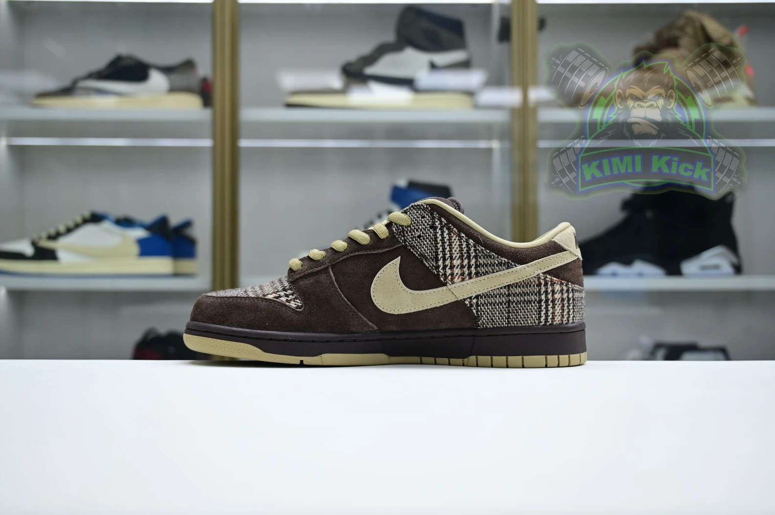 UrbanStyle Kimikick Nike Dunk SB Low Tweed 3426