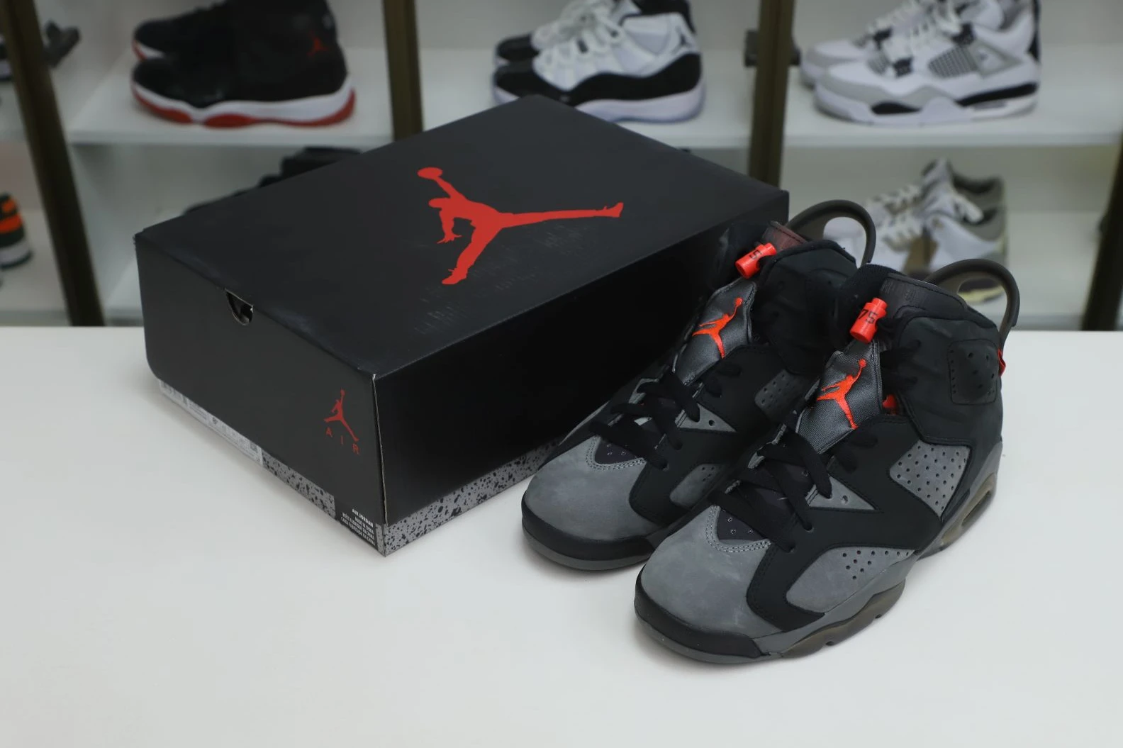 UrbanStyle Kimikick PARIS SAINT-GERMAIN X AIR JORDAN 6 RETRO 'IRON GREY' 2004