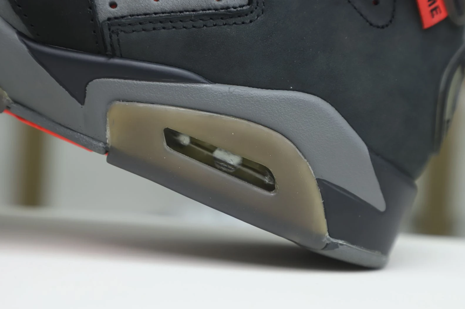 UrbanStyle Kimikick PARIS SAINT-GERMAIN X AIR JORDAN 6 RETRO 'IRON GREY' 2004