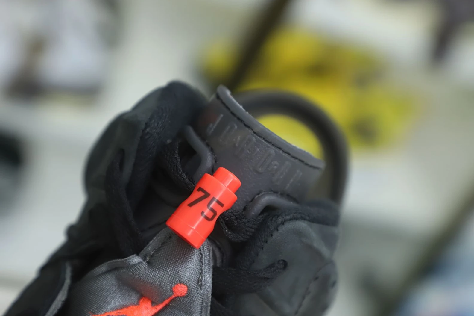 UrbanStyle Kimikick PARIS SAINT-GERMAIN X AIR JORDAN 6 RETRO 'IRON GREY' 2004