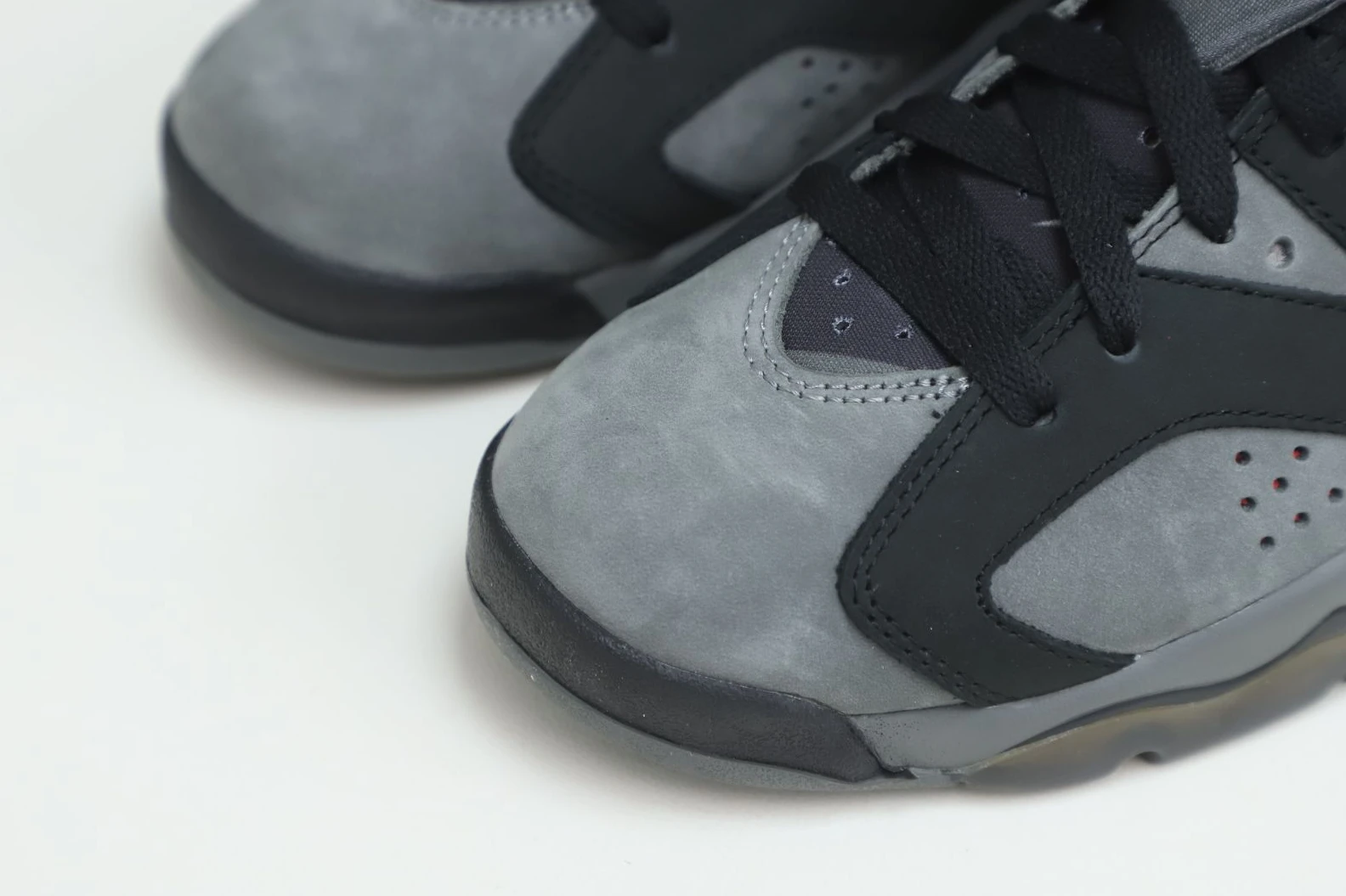 UrbanStyle Kimikick PARIS SAINT-GERMAIN X AIR JORDAN 6 RETRO 'IRON GREY' 2004