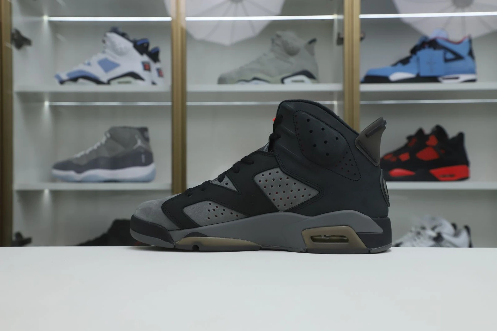 UrbanStyle Kimikick PARIS SAINT-GERMAIN X AIR JORDAN 6 RETRO 'IRON GREY' 2004