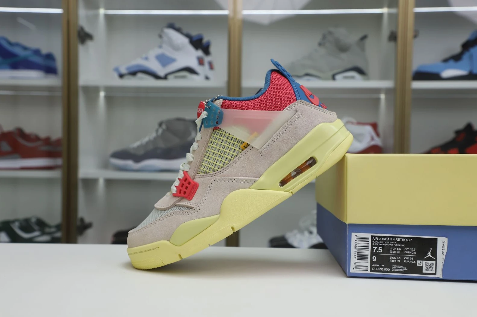 UrbanStyle Kimikick UNION LA X AIR JORDAN 4 RETRO 'GUAVA ICE' 1943