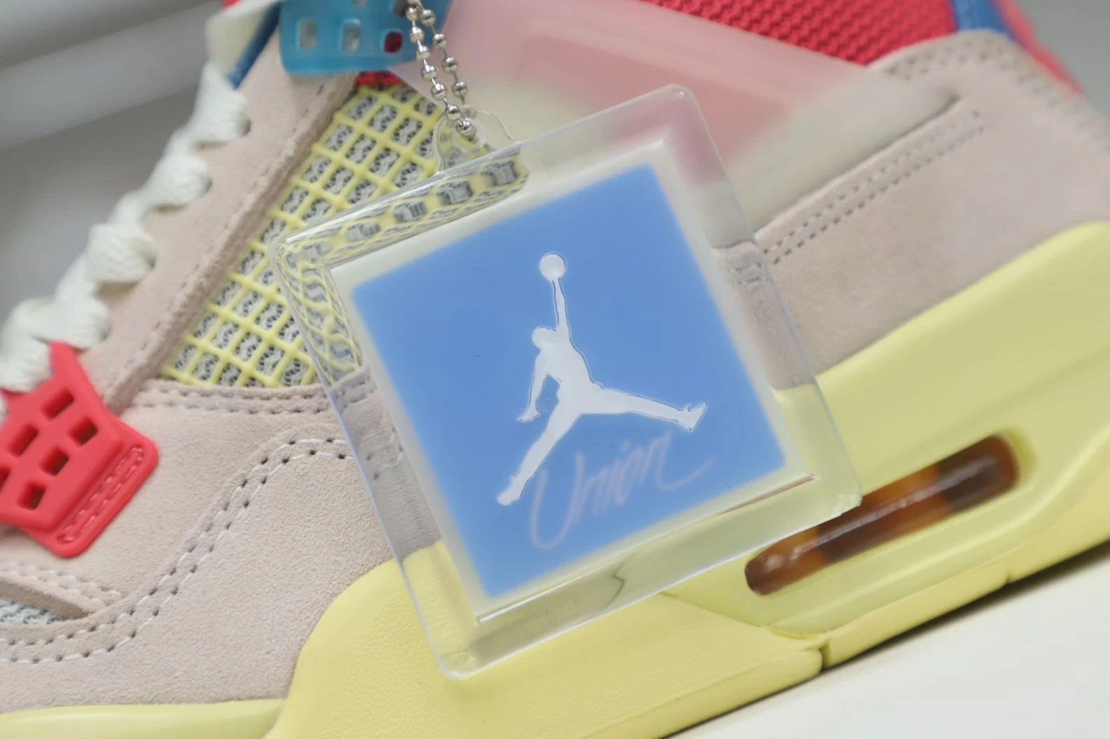 UrbanStyle Kimikick UNION LA X AIR JORDAN 4 RETRO 'GUAVA ICE' 1943