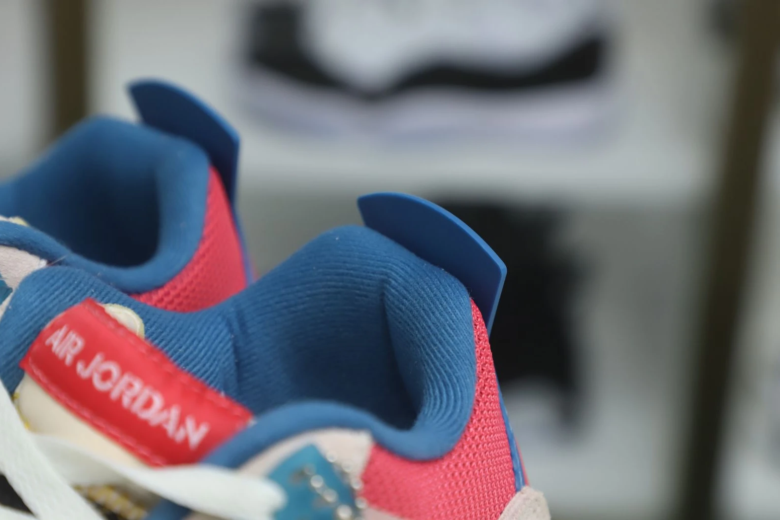 UrbanStyle Kimikick UNION LA X AIR JORDAN 4 RETRO 'GUAVA ICE' 1943