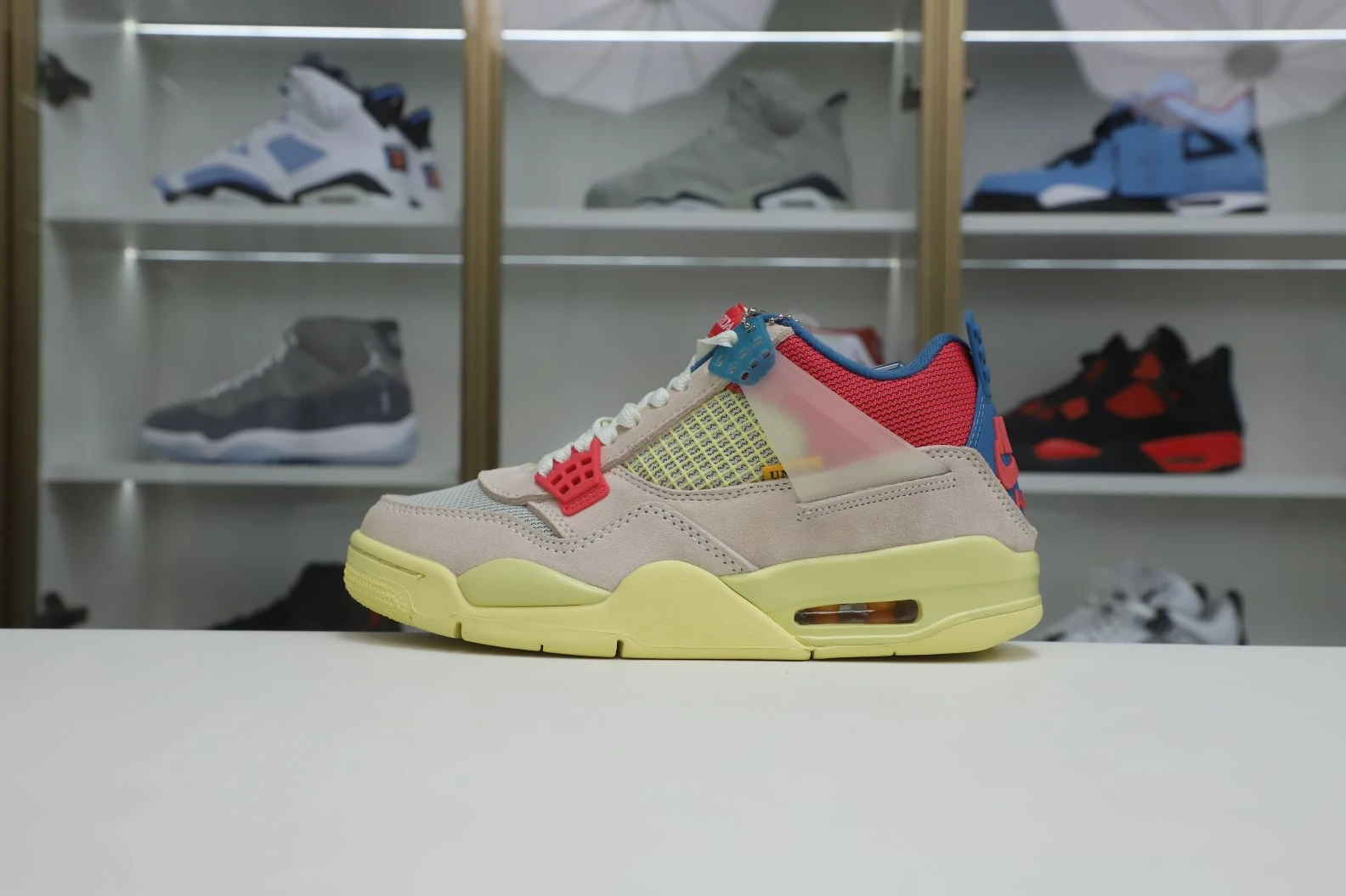 UrbanStyle Kimikick UNION LA X AIR JORDAN 4 RETRO 'GUAVA ICE' 1943
