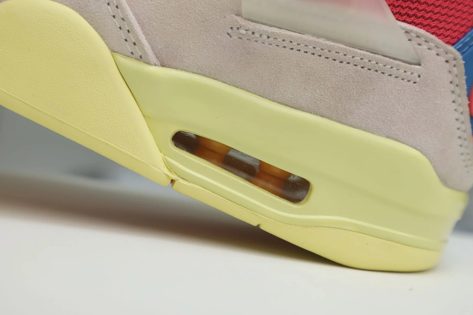 UrbanStyle Kimikick UNION LA X AIR JORDAN 4 RETRO 'GUAVA ICE' 1943