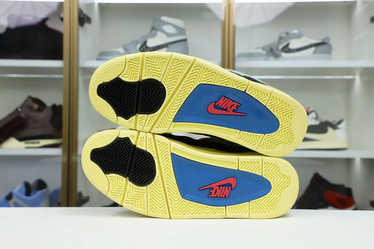 UrbanStyle Kimikick UNION LA X AIR JORDAN 4 RETRO 'OFF NOIR' 1923