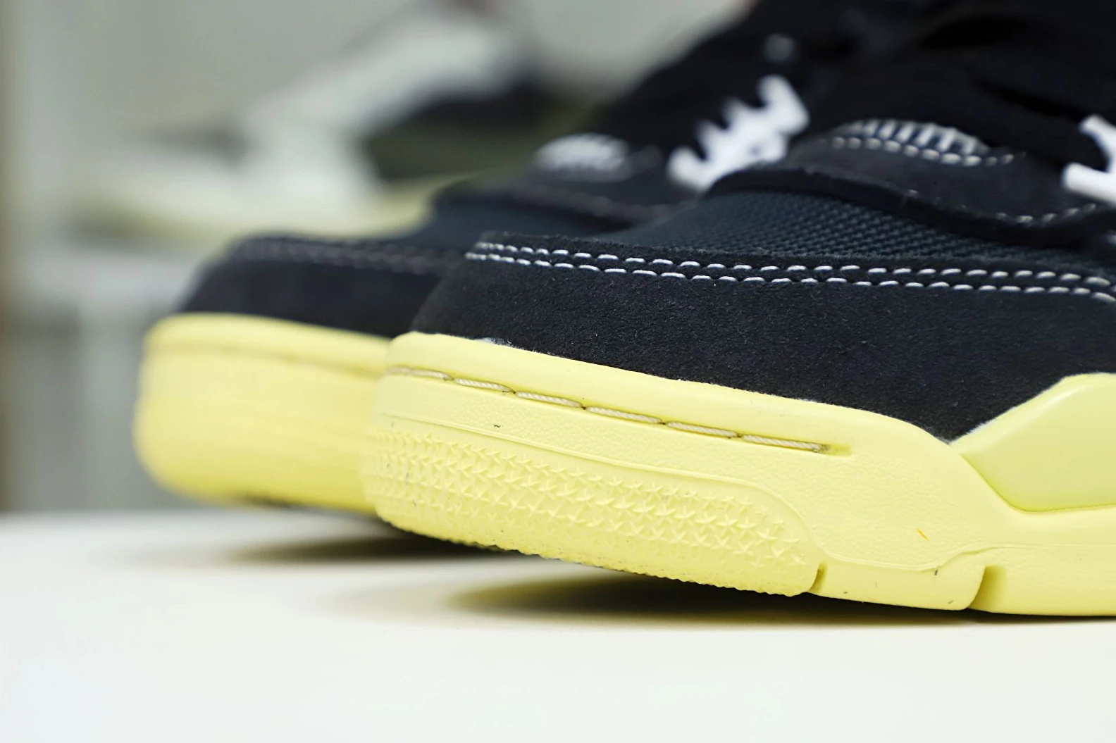 UrbanStyle Kimikick UNION LA X AIR JORDAN 4 RETRO 'OFF NOIR' 1923
