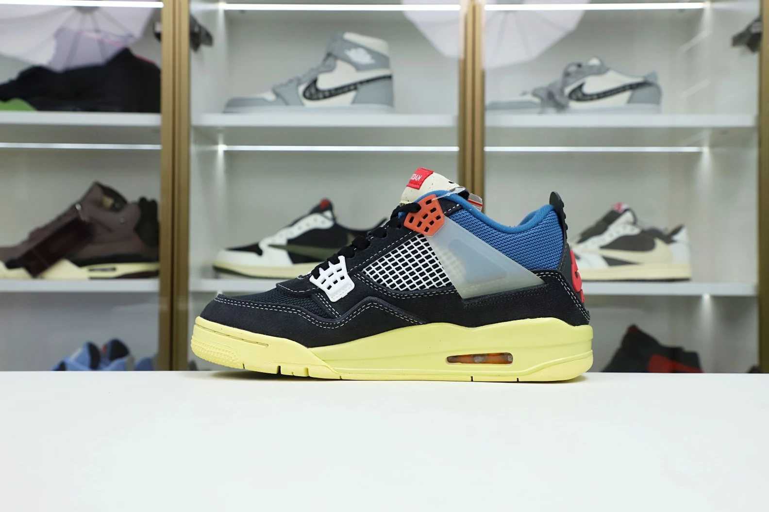 UrbanStyle Kimikick UNION LA X AIR JORDAN 4 RETRO 'OFF NOIR' 1923