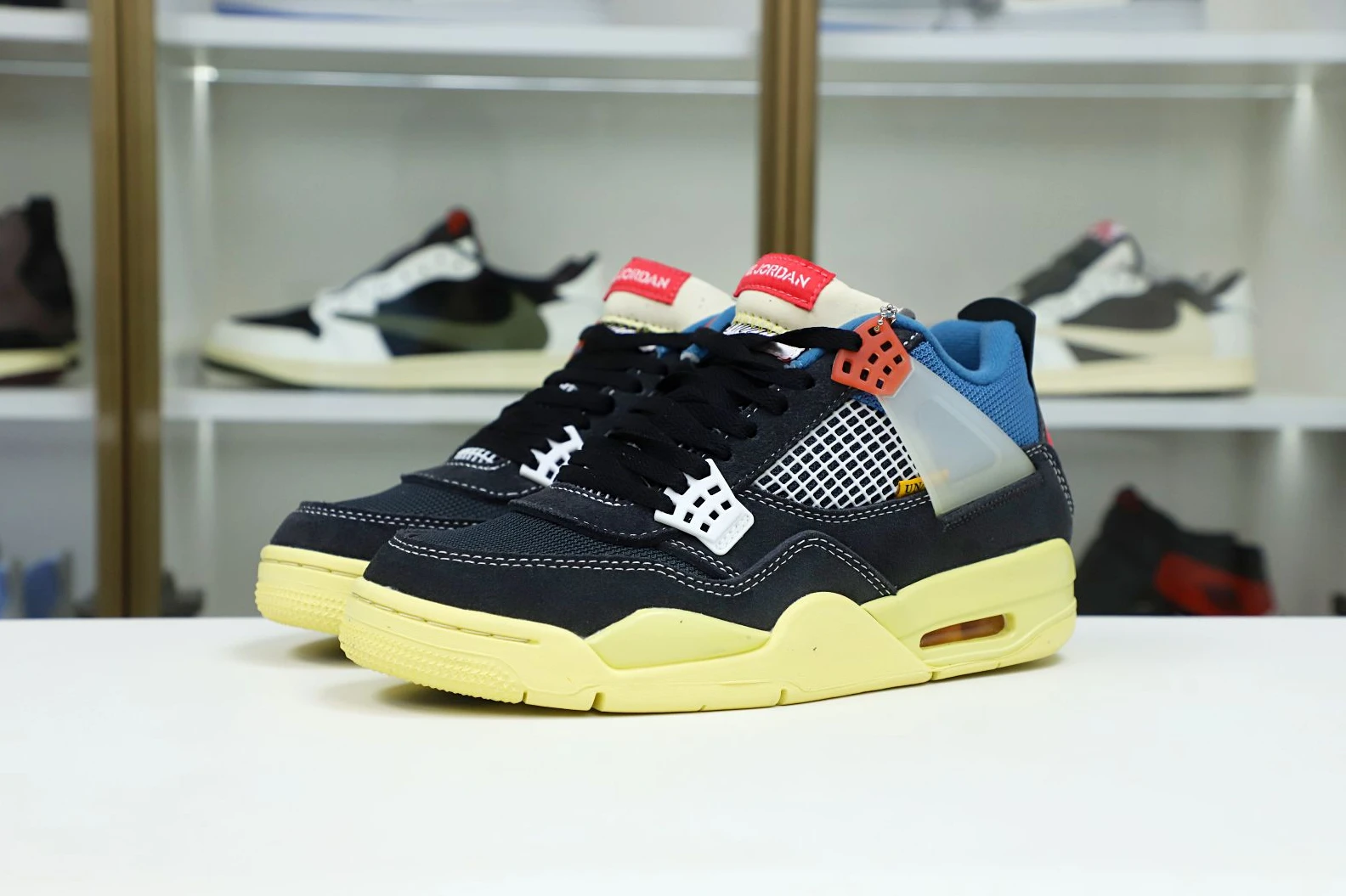UrbanStyle Kimikick UNION LA X AIR JORDAN 4 RETRO 'OFF NOIR' 1923