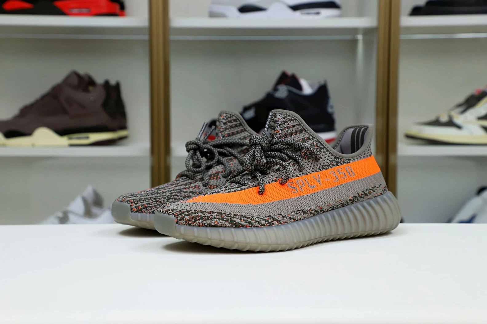 UrbanStyle Kimikick Yeezy boost 350 beluga reflectiv 30