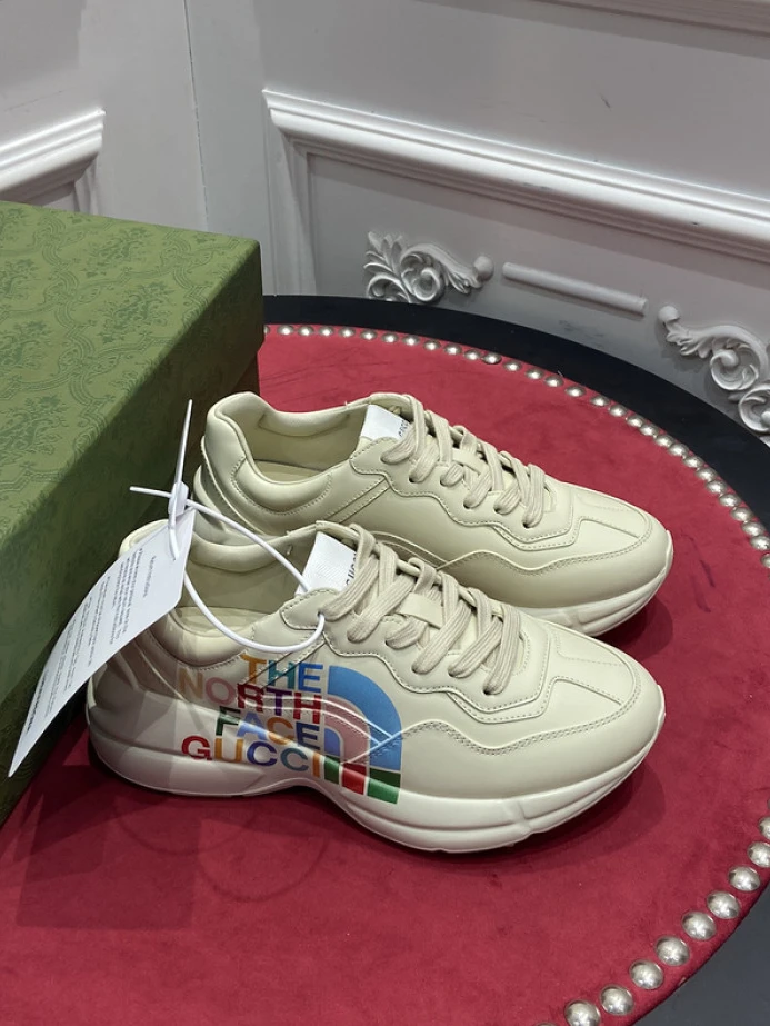 UrbanStyle The North Face x Gucci Rhyton sneaker 685641 DRW00 2882