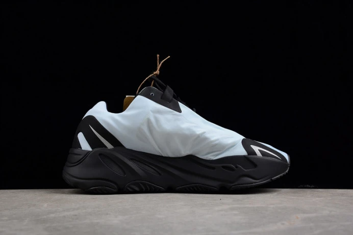 UrbanStyle ad*s yeezy boost 700 mnvn blue tint gz 173