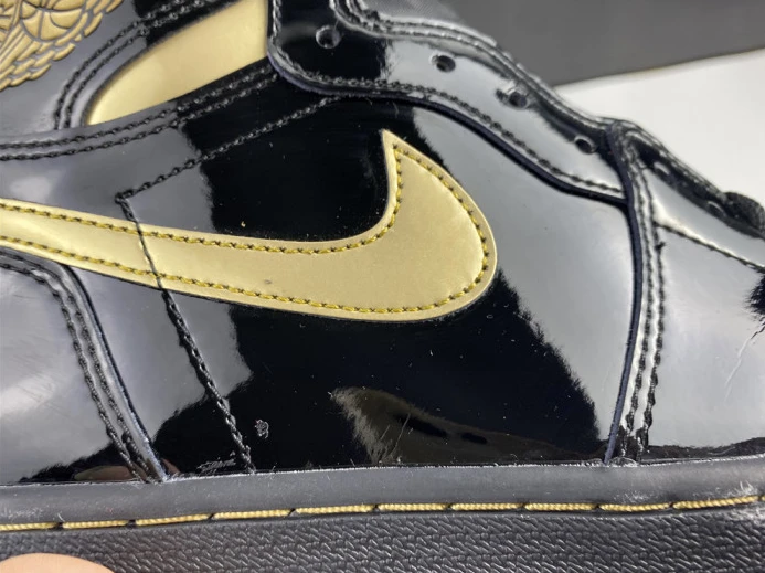 UrbanStyle air jordan 1 high og patent ‘black gold’ 555088- 1237