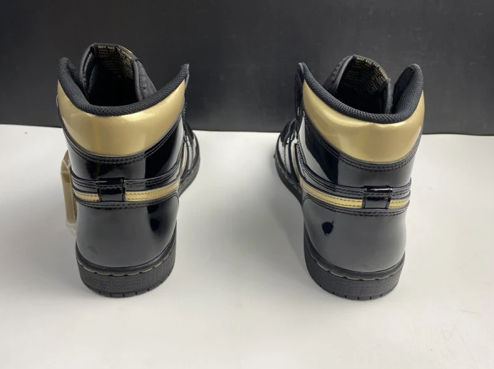UrbanStyle air jordan 1 high og patent ‘black gold’ 555088- 1237