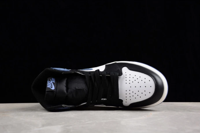 UrbanStyle air jordan 1 retro high blue moon 555088- 1321
